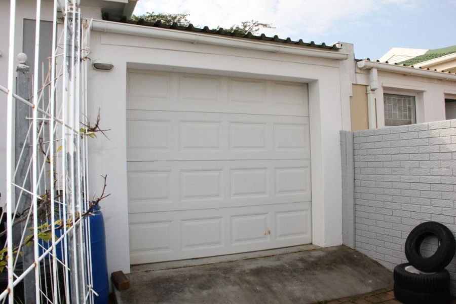 3 Bedroom Property for Sale in Bizweni Western Cape